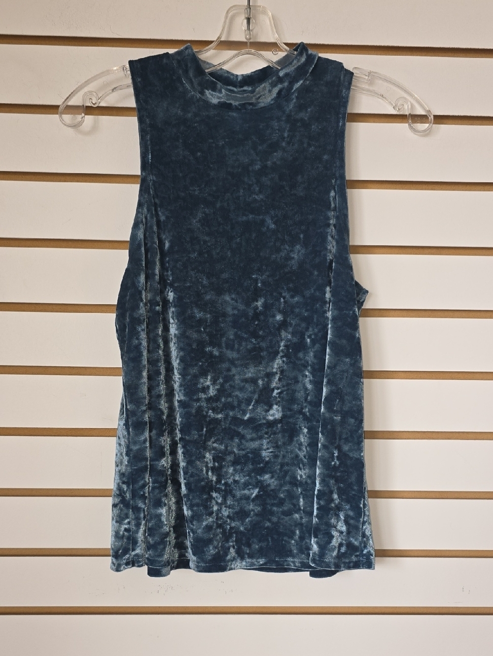 Mock Neck Velvety Sleeveless Top Small